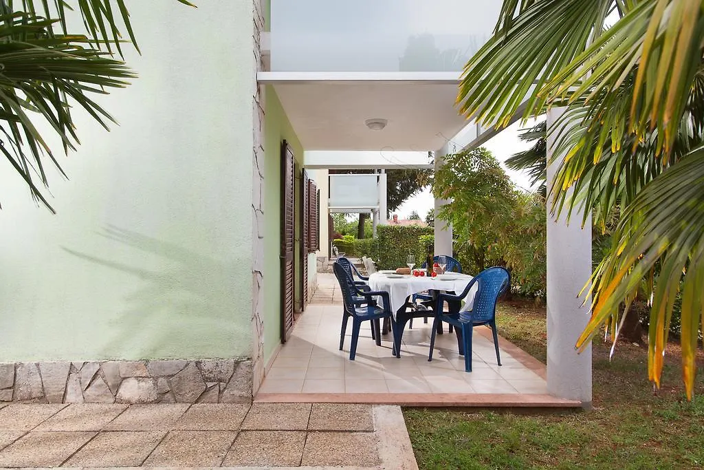 Daila Apartments Новиград Хорватия